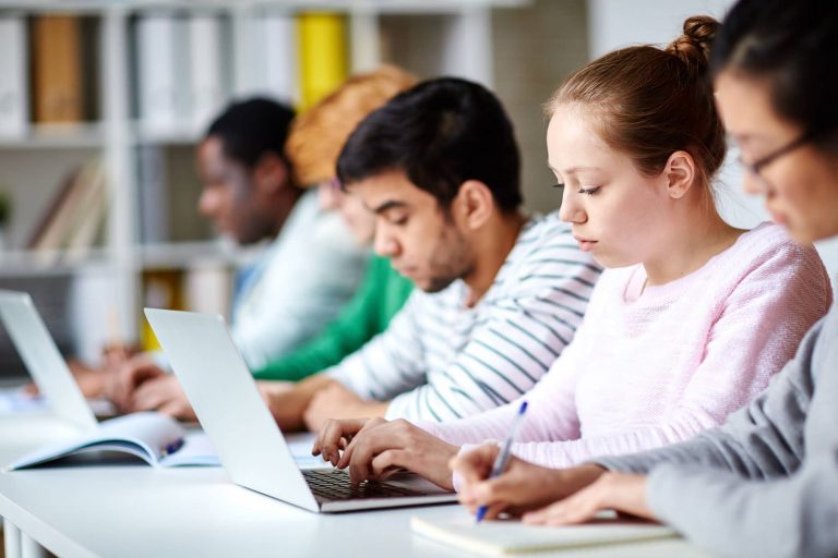 students-studying-min